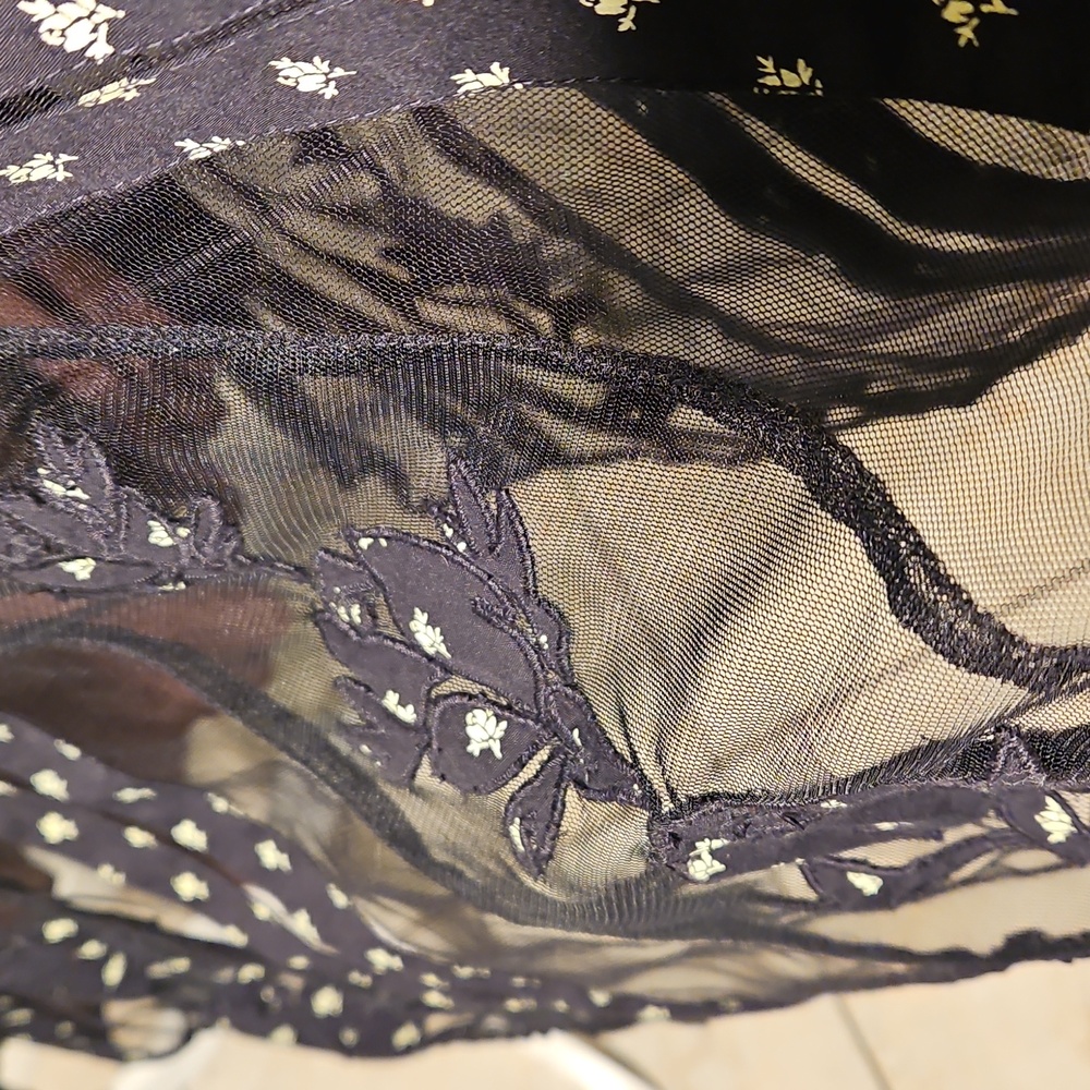 Lithe Floral Strapless Dress - Picture 7 of 7